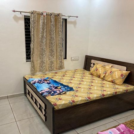 Unity Homestay Garudeshwar Bagian luar foto